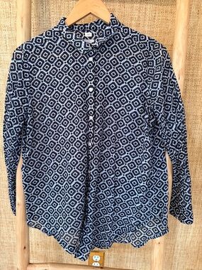 LOFT Navy and Light Blue Geometric Button-Up Shirt